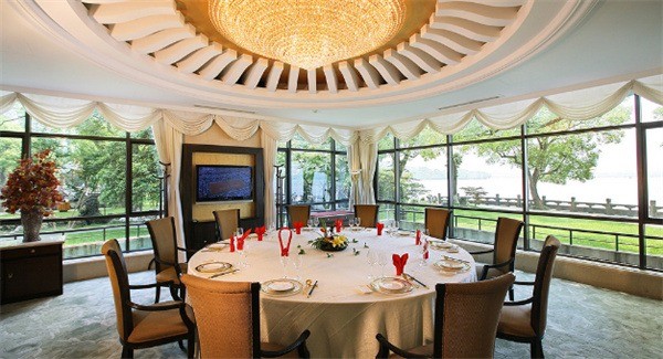 奉化爱伊美大酒店